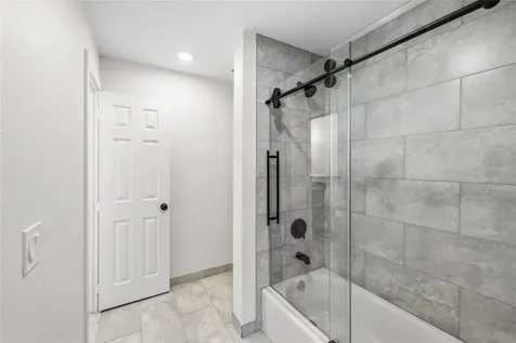6138 Brookfield Drive A Houston TX 77085