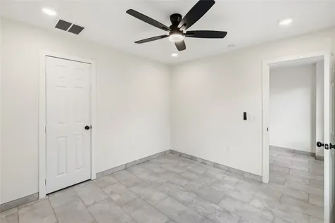 6138 Brookfield Drive A Houston TX 77085