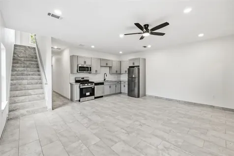 6138 Brookfield Drive A Houston TX 77085