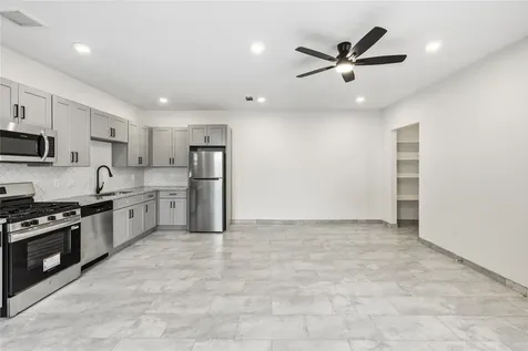6138 Brookfield Drive A Houston TX 77085