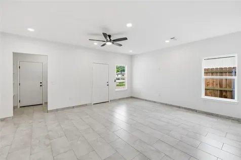 6138 Brookfield Drive A Houston TX 77085