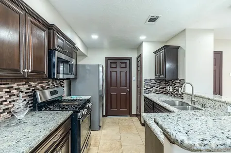 12211 Greenmesa Drive Houston TX 77044