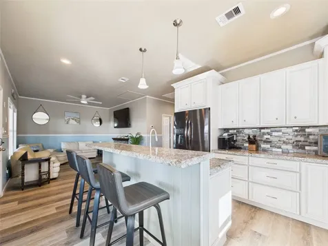 842 Main Street Crystal Beach TX 77650