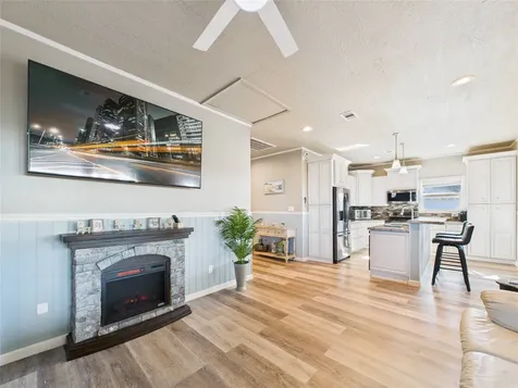 842 Main Street Crystal Beach TX 77650
