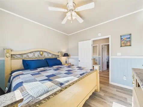 842 Main Street Crystal Beach TX 77650