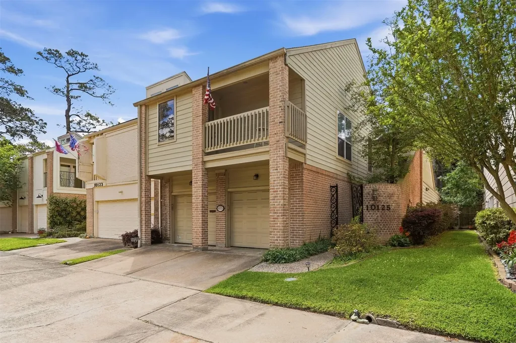 10125 Valley Forge Drive Houston TX 77042