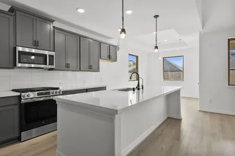 14810 Mission Avenue Mont Belvieu TX 77523
