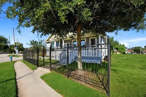 605 Dumble Street Houston TX 77023