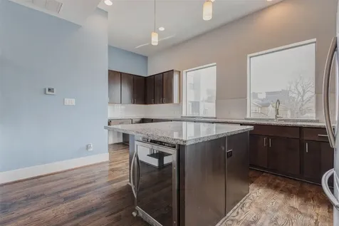 2913 Leeland Street Houston TX 77003