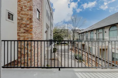 2913 Leeland Street Houston TX 77003