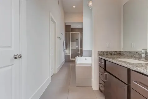 2913 Leeland Street Houston TX 77003