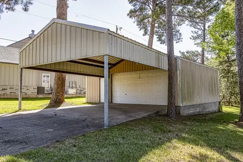 1436 Indian Hill Boulevard Livingston TX 77351