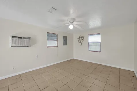 1954 Fm 160 Road N Liberty TX 77575