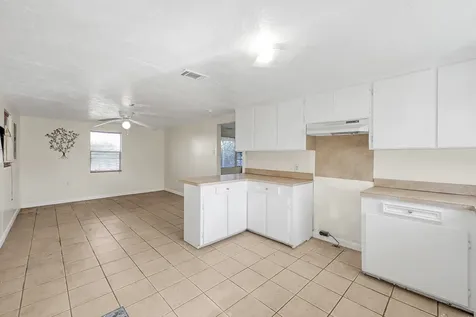 1954 Fm 160 Road N Liberty TX 77575