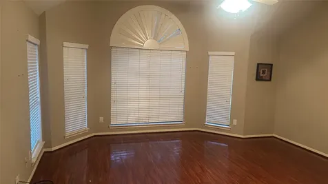 4327 Hoatzin Court Missouri City TX 77459