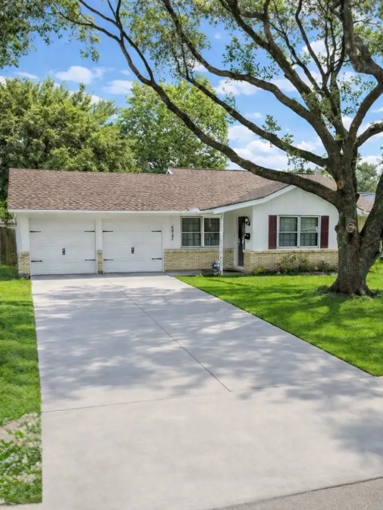 6822 Neff Street Houston TX 77074