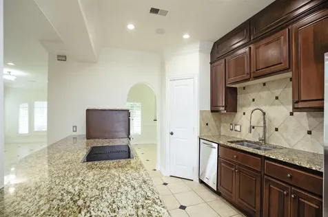 2043 Palm Forest Lane Houston TX 77077