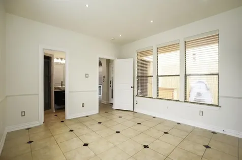 2043 Palm Forest Lane Houston TX 77077