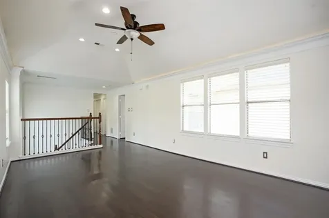 2043 Palm Forest Lane Houston TX 77077