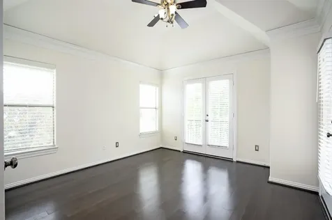 2043 Palm Forest Lane Houston TX 77077
