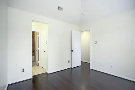 2043 Palm Forest Lane Houston TX 77077