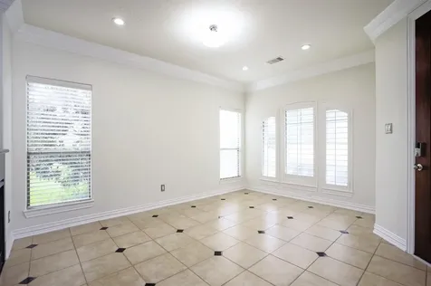 2043 Palm Forest Lane Houston TX 77077