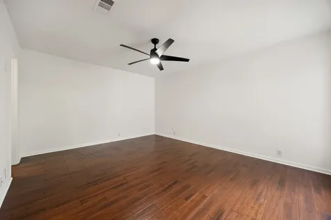 2829 Timmons Lane 130 Houston TX 77027