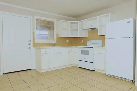 123 W 6th Street 2 Freeport TX 77541
