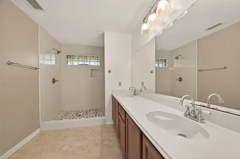 7803 Yellow Pine Drive Houston TX 77040