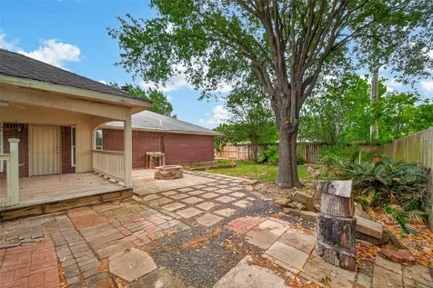 7803 Yellow Pine Drive Houston TX 77040