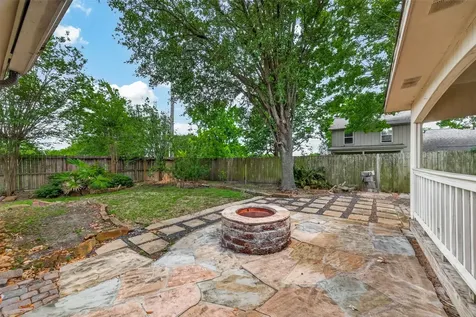 7803 Yellow Pine Drive Houston TX 77040