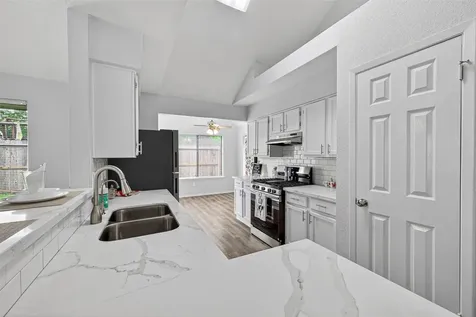 2302 Wigmaker Drive Katy TX 77493