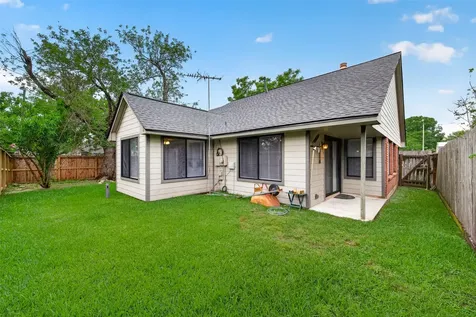2302 Wigmaker Drive Katy TX 77493