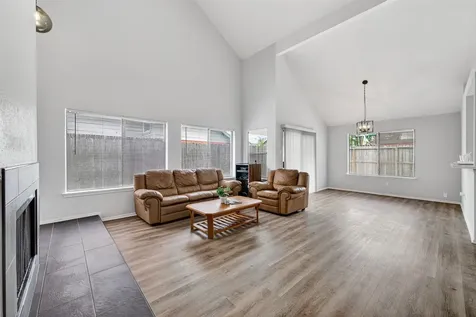 2302 Wigmaker Drive Katy TX 77493