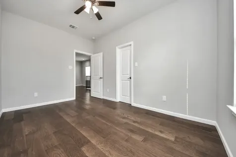 4011 Elmwood Street Houston TX 77051