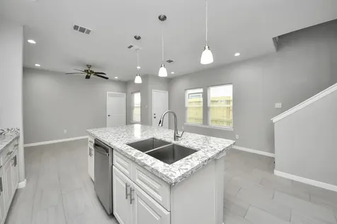 4011 Elmwood Street Houston TX 77051