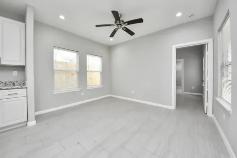 4011 Elmwood Street Houston TX 77051