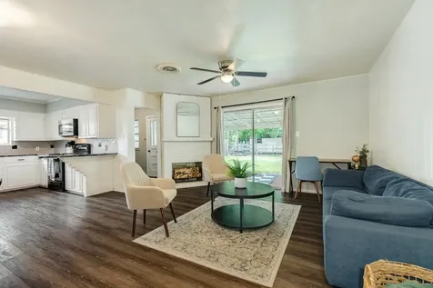 621 Southside Drive Angleton TX 77515