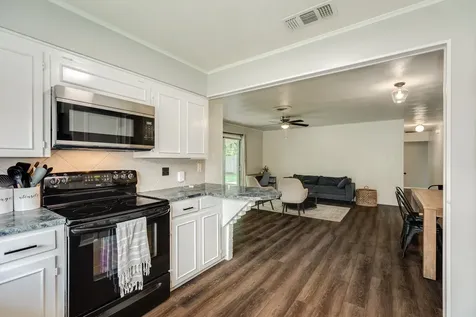 621 Southside Drive Angleton TX 77515