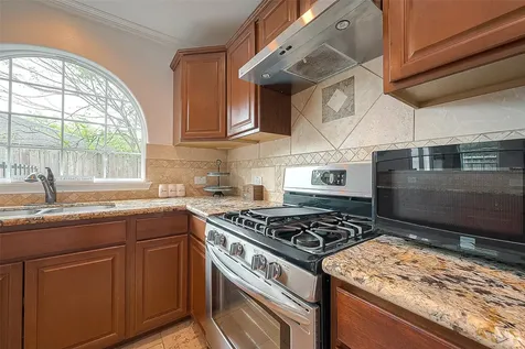 6703 Winton Street Houston TX 77021