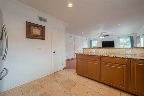 6703 Winton Street Houston TX 77021