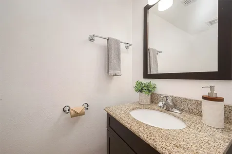 6703 Winton Street Houston TX 77021