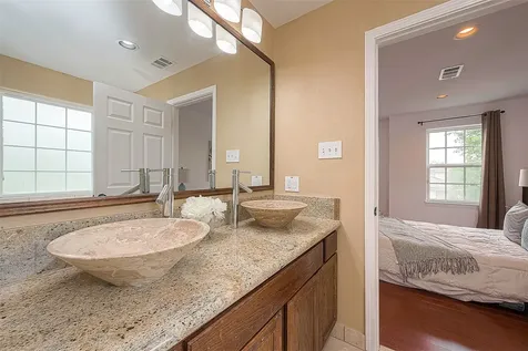 6703 Winton Street Houston TX 77021