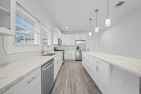 5711 Sherman Street Houston TX 77011