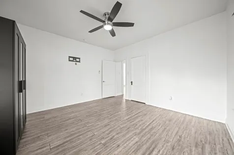 5711 Sherman Street Houston TX 77011