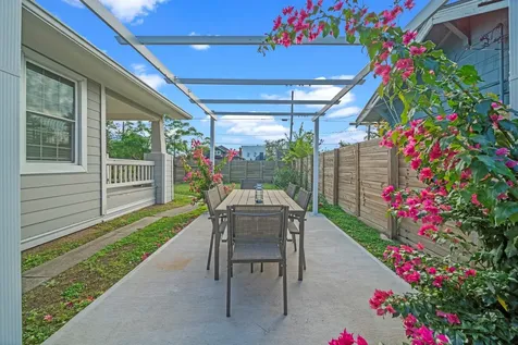 5711 Sherman Street Houston TX 77011