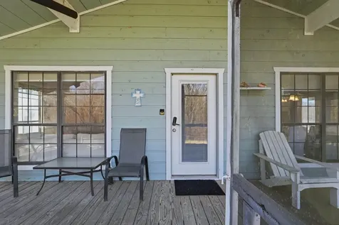 360 S Lakeside Drive Huntsville TX 77320