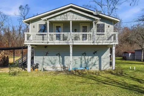 360 S Lakeside Drive Huntsville TX 77320
