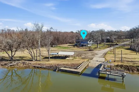 360 S Lakeside Drive Huntsville TX 77320