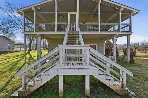 360 S Lakeside Drive Huntsville TX 77320
